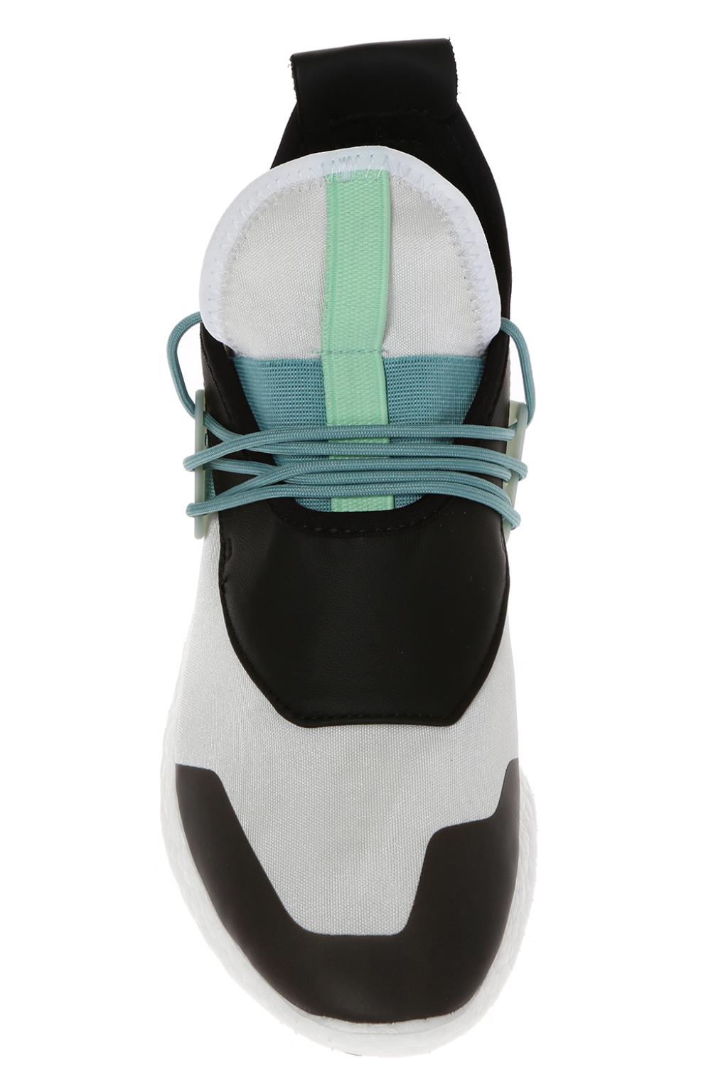 y3 elle run