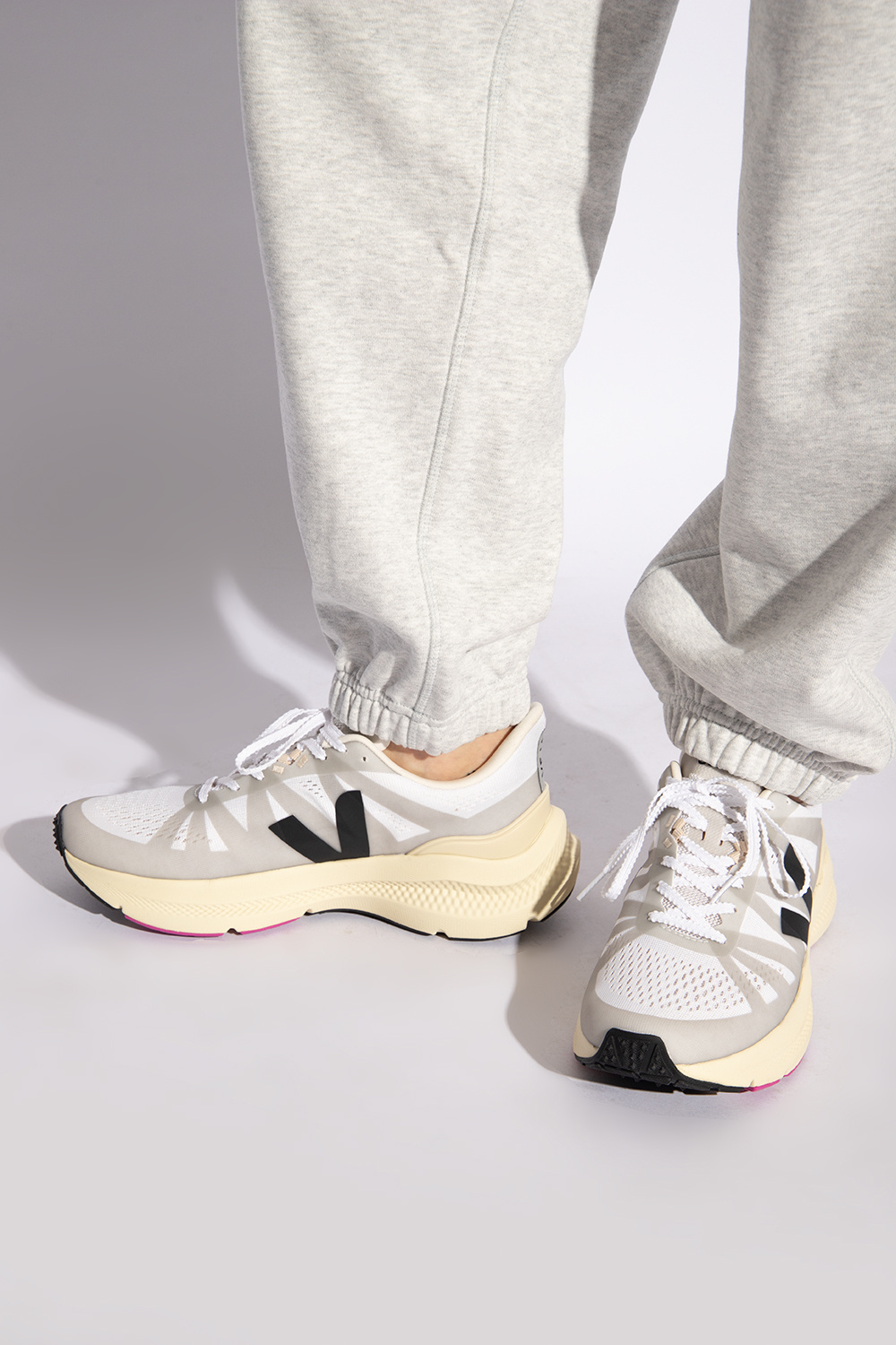 Veja ‘veja x make my lemonade v 10 suede w sable’ sports shoes