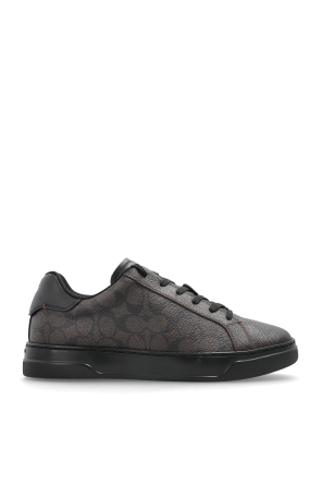 Sports shoes from "High Line"