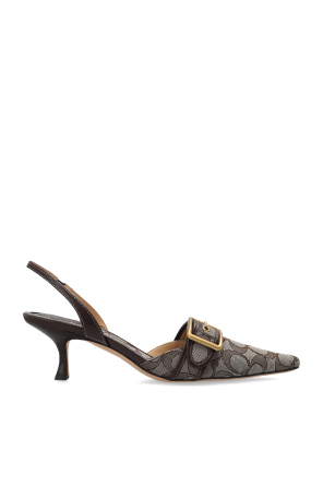 Sapatos de salto alto 