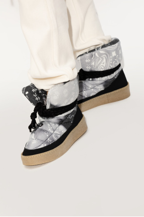 Patterned snow boots od Khrisjoy