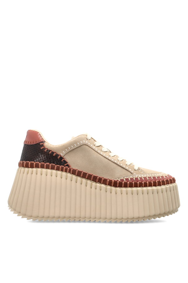 Sport shoes 