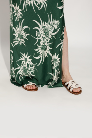 ‘issa’ slides od Coach