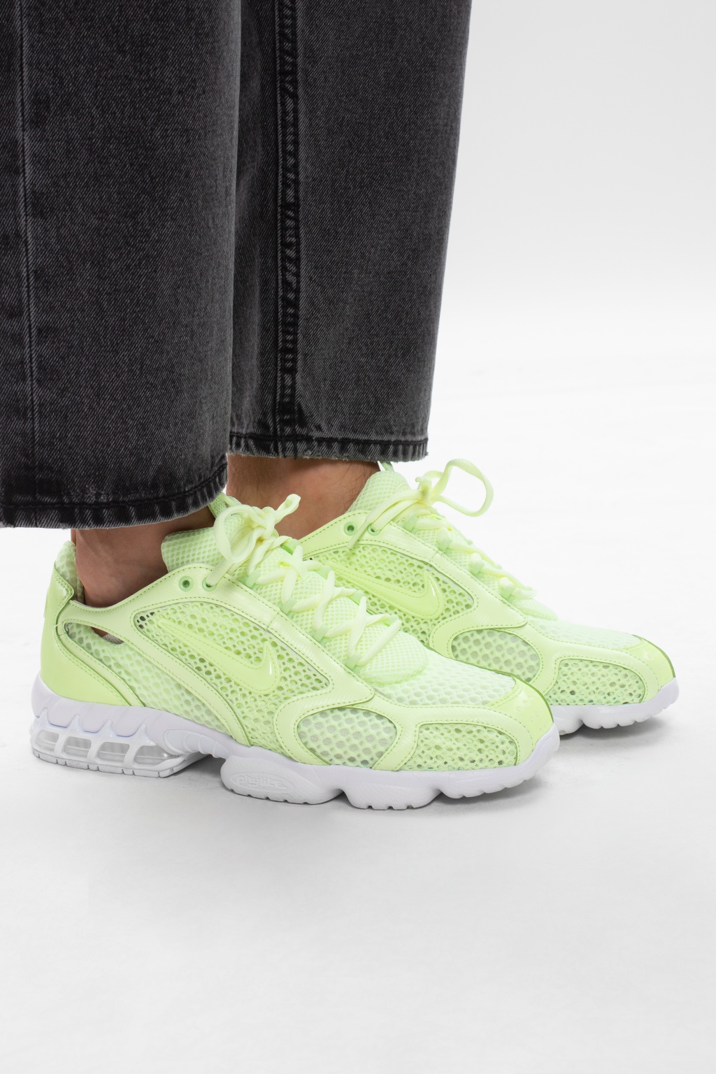 nike air zoom spiridon cage 2 barely volt