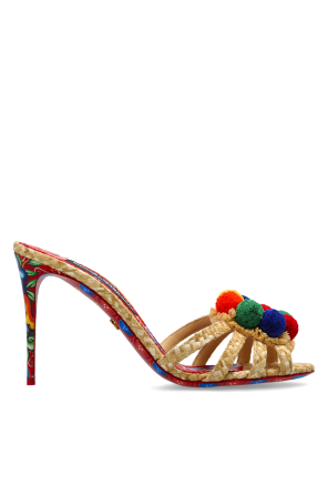 Sapatos de salto alto com aplicações