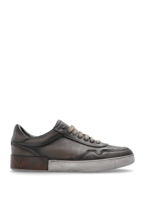 Leather sports shoes with 'vintage' effect