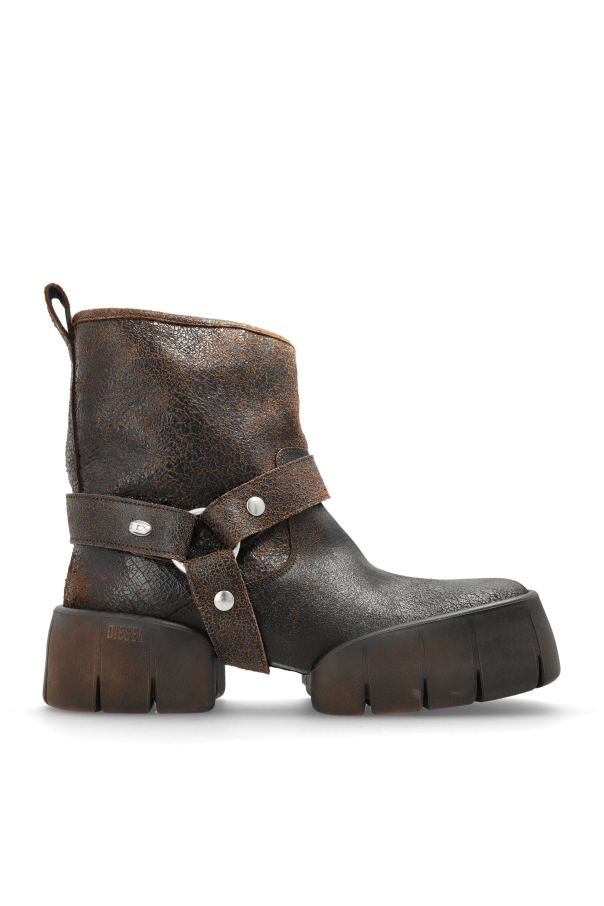 Platform ankle boots ‘D-TEX TU’ od Diesel