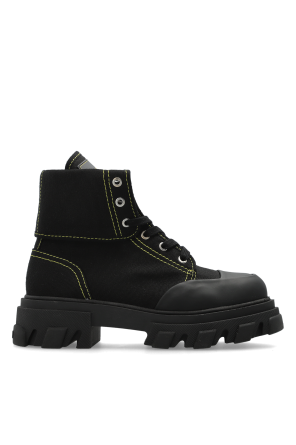 Botines por encima del tobillo