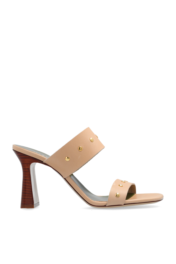 ‘Flora’ heeled mules in leather od Maria Luca