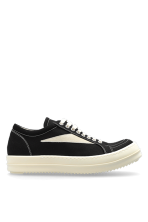 ‘Vintage Sneaks’ sports shoes