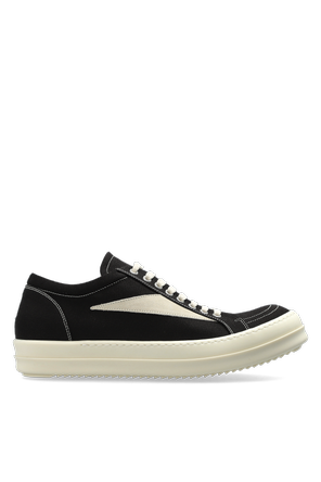 ‘Vintage Sneaks’ sports shoes