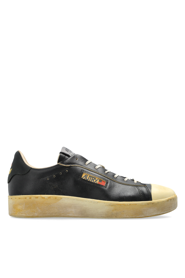 ‘Dellas’ sports shoes od Autry