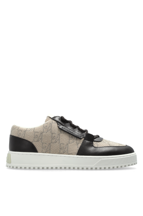 Sports shoes with monogram