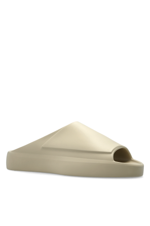 Fear Of God Essentials ‘Los Feliz’ slides