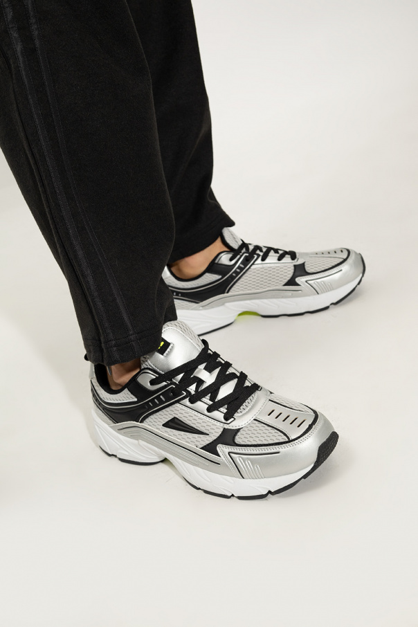 Fila ‘2000 Stunner’ sneakers