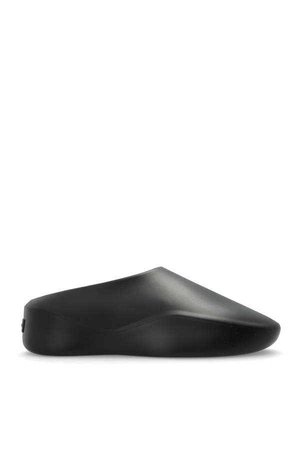 Slides Eva od Fear Of God