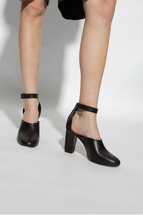 Leather pumps od Lemaire