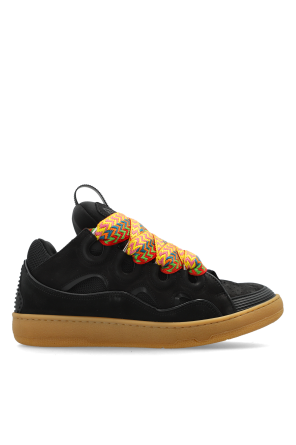 "Curb" sports shoes