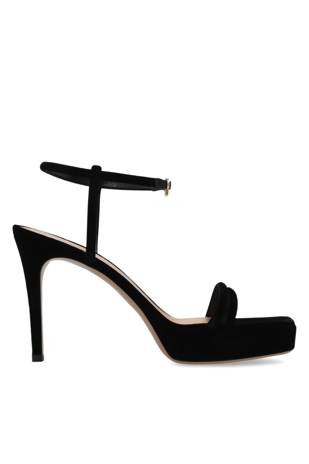 ‘Velnero’ heeled shoes od Gianvito Rossi