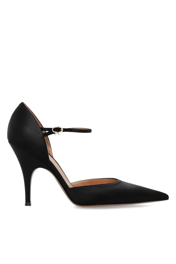 Satin heeled shoes 