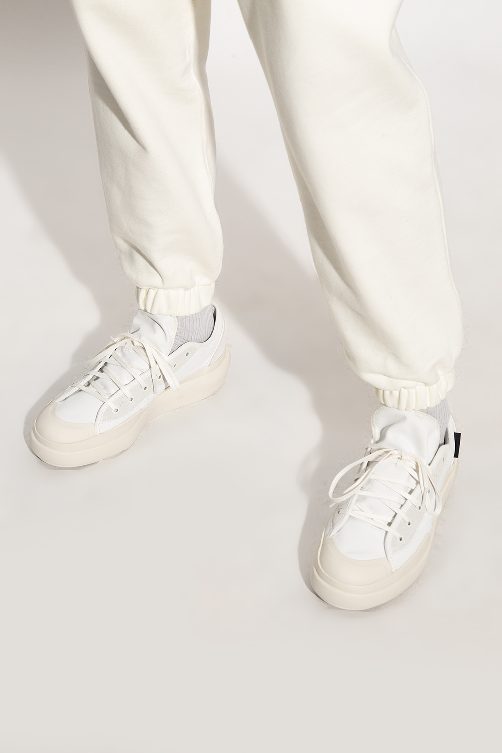 Y-3 Yohji Yamamoto ‘Ajatu Court Low’ sneakers