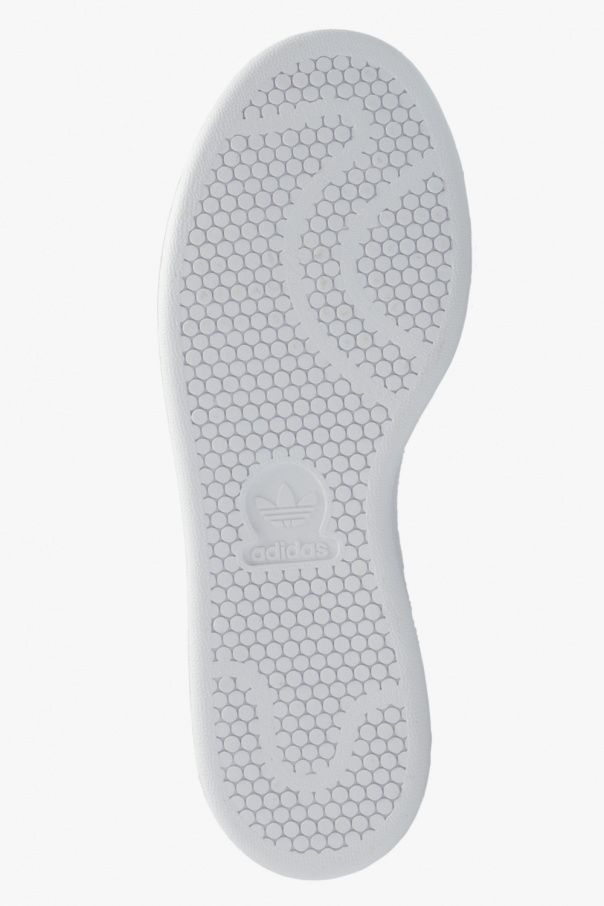 ADIDAS Originals adidas awwwards women wear shoes barefoot