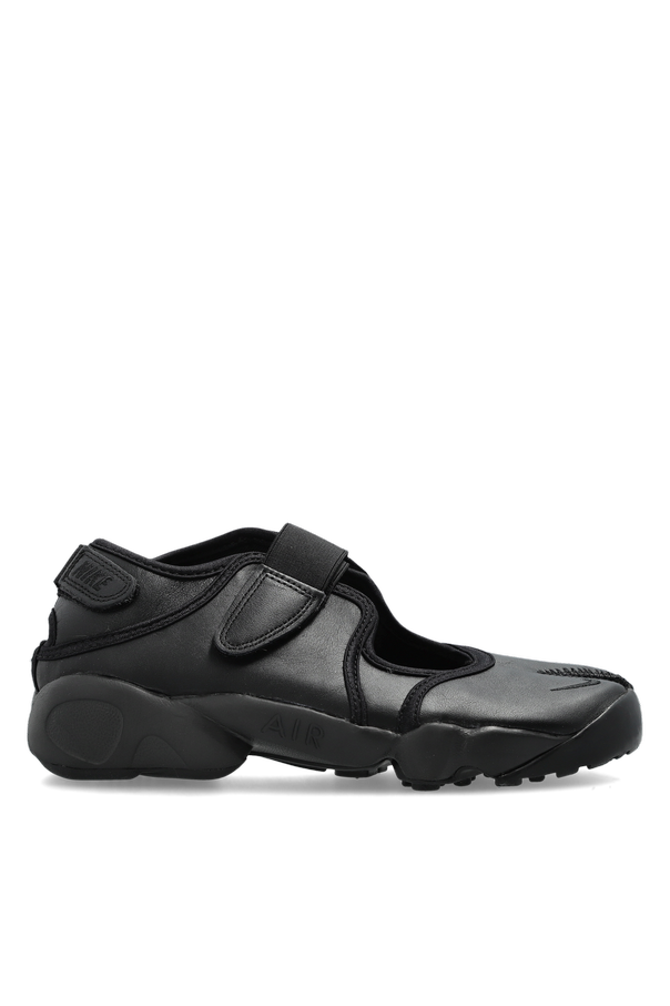 ‘Air Rift’ sneakers od Nike