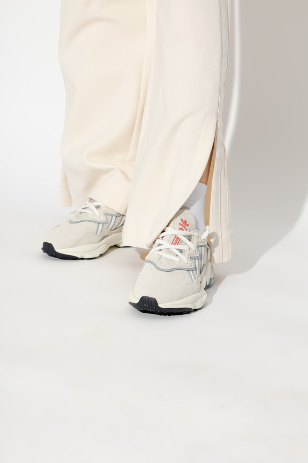 adidas Women Originals ‘OZWEEGO’ sneakers