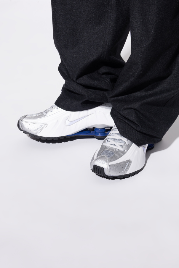 Nike Sports shoes "Shox R4"