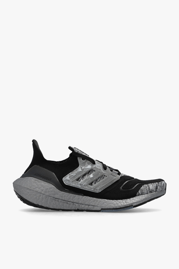 adidas vibes Performance ‘UltraBoost 22’ sneakers