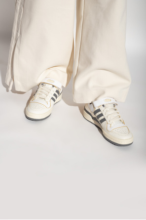 ‘forum 84 low w’ sneakers od ADIDAS Originals