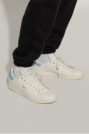‘stan smith sneakers ‘blue HEBRU’ collection od ADIDAS Originals