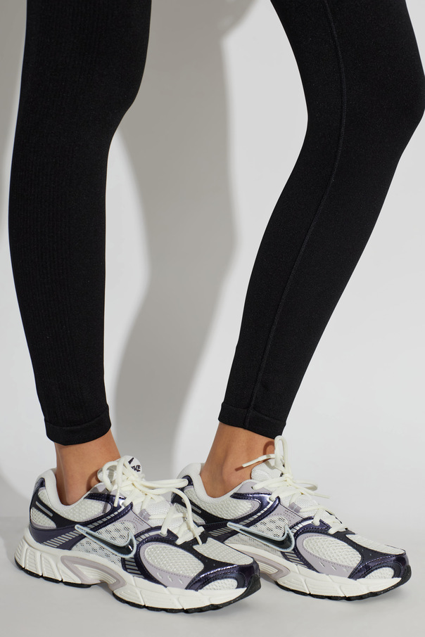 Nike ‘V5 RNR’ sneakers
