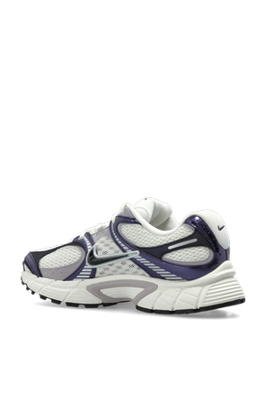 Nike ‘V5 RNR’ sneakers