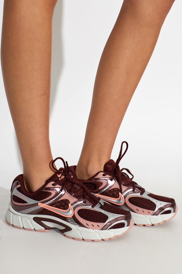 Nike '‘V5 RNR’' low-top sneakers