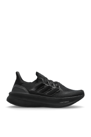 Sports shoes 
