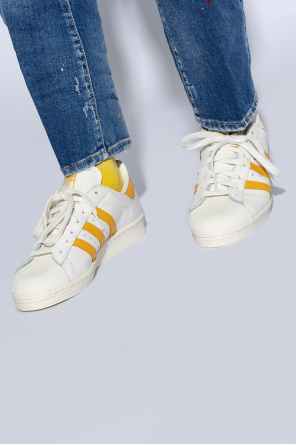 ‘superstar 82’ sneakers od ADIDAS Originals