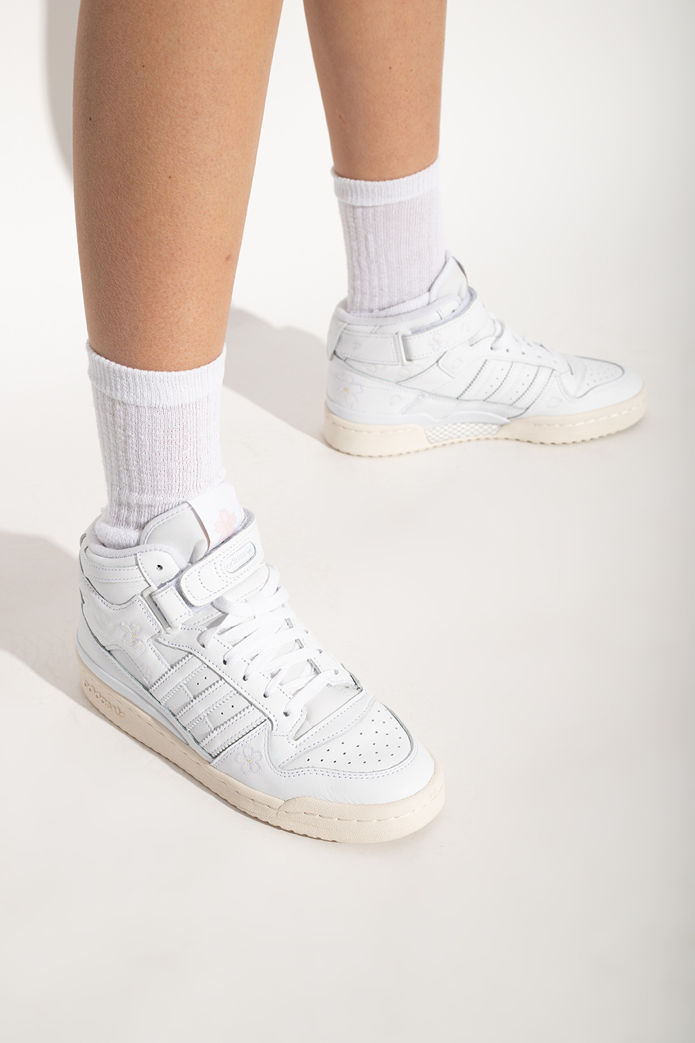 adidas Yeezy Originals ‘FORUM MID HANAMI’ sneakers