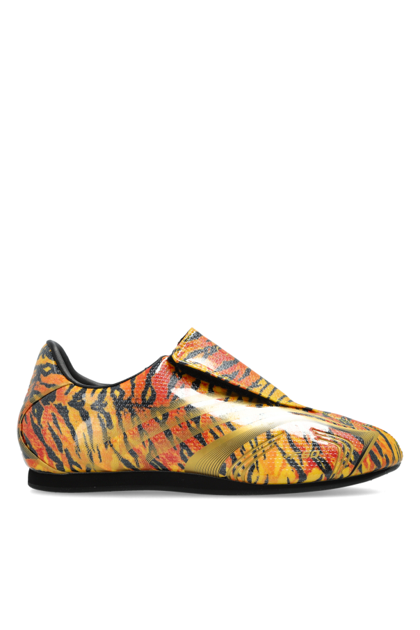 Sports shoes ‘TAEKWONDO F50’ od ADIDAS Originals
