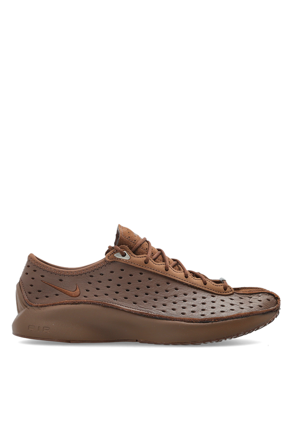 ‘Air Superfly’ sports shoes od Nike