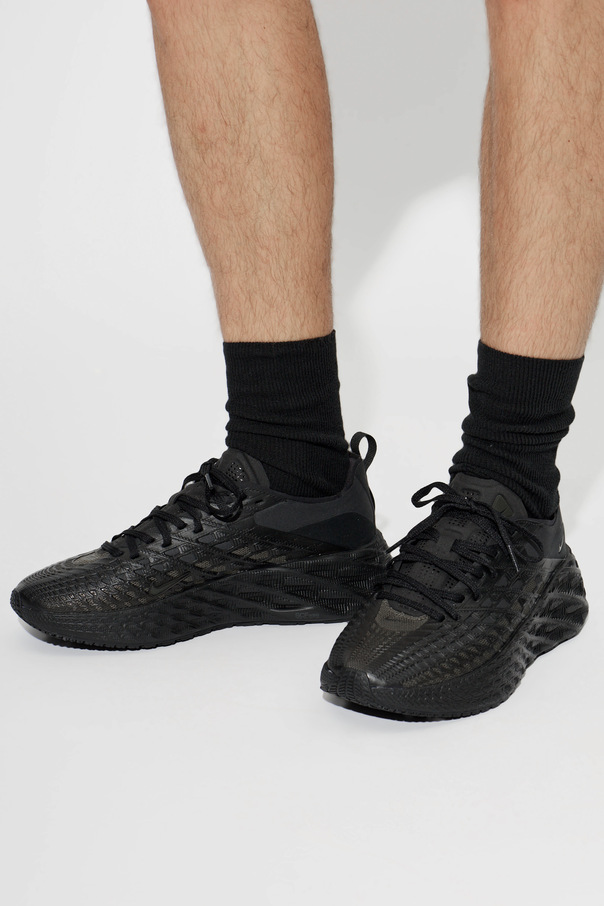 Nike ‘AVA EDGE’ sports shoes
