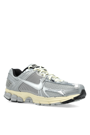Nike "Zoom Vomero" sports shoes