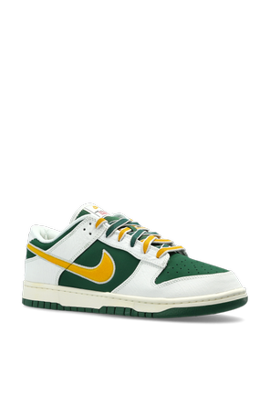 Nike 'Dunk Low Retro' sports shoes