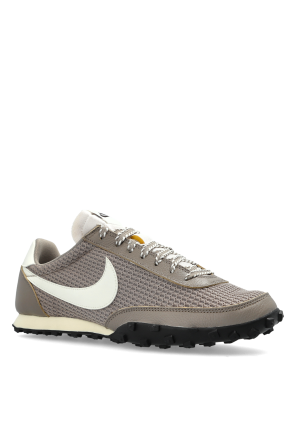 Nike ‘WAFFLE RACER SE’ sports shoes