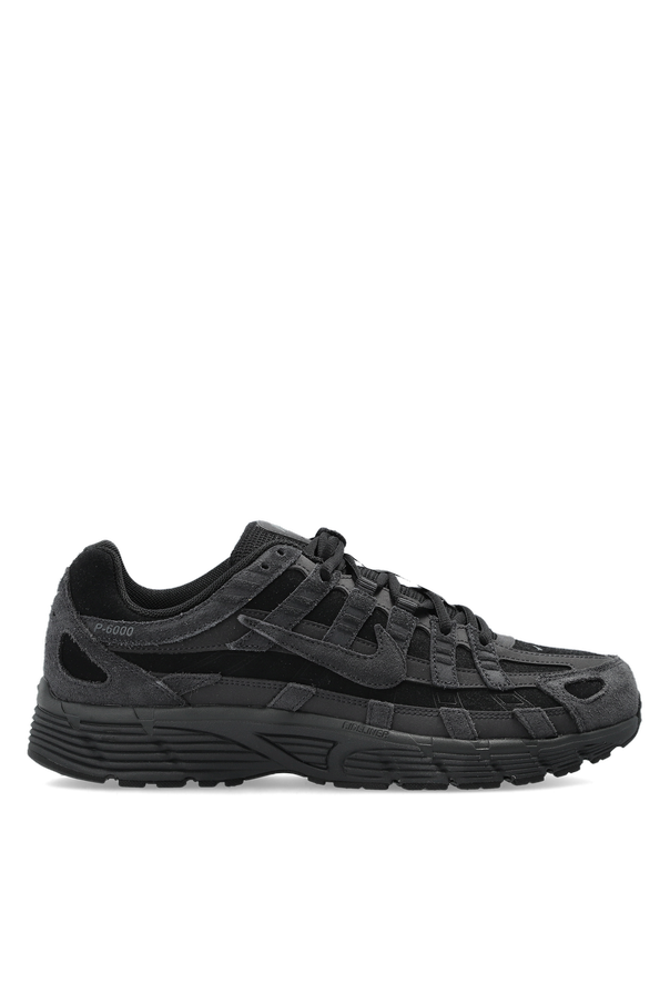 ‘P-600’ sports shoes od Nike