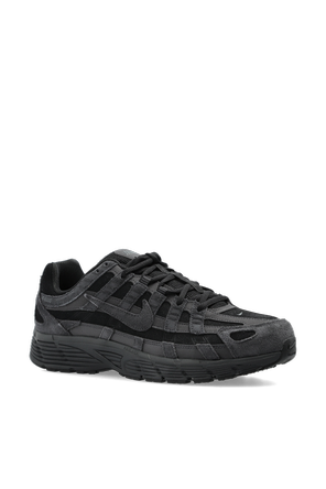 Nike ‘P-600’ sports shoes