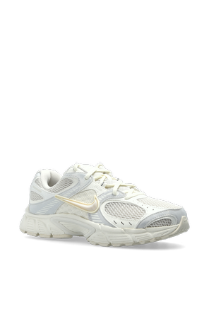Nike ‘V5 RNR’ sneakers