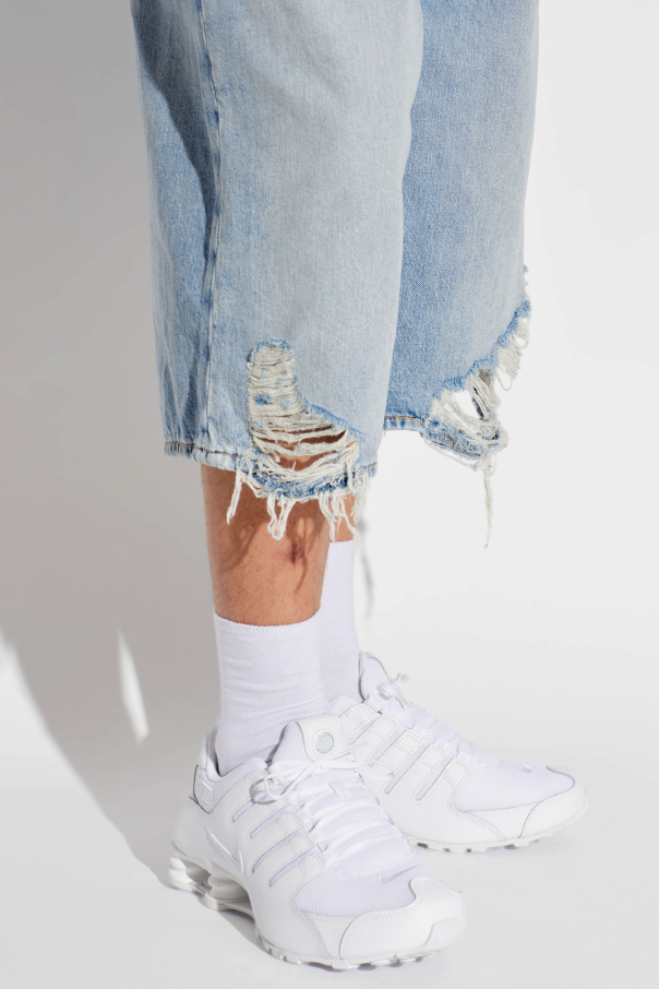 Nike Shox NZ sports shoes
