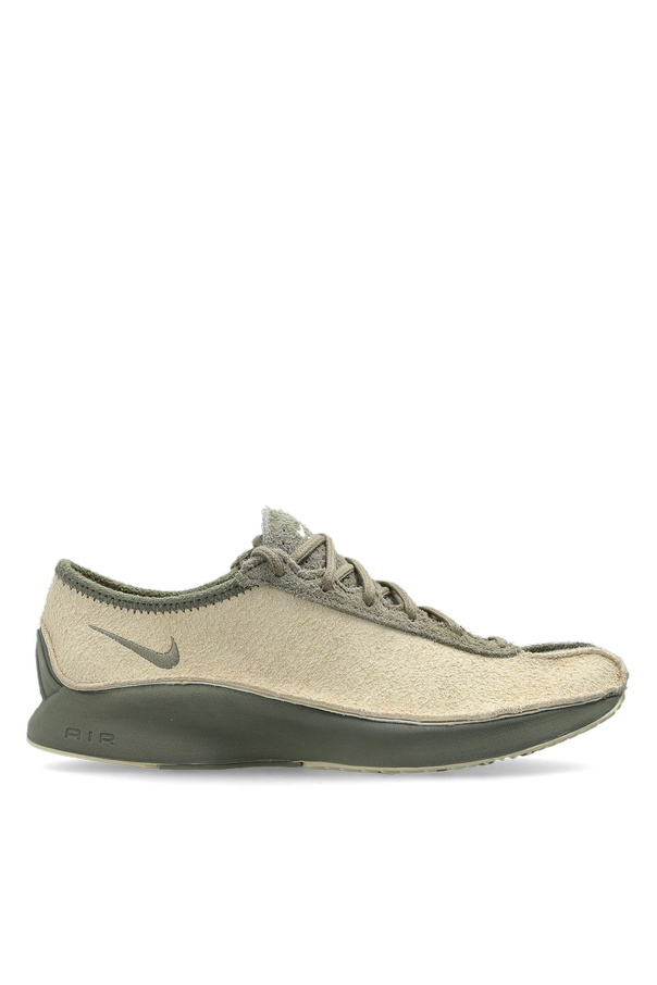 ‘Air Superfly’ sports shoes od Nike