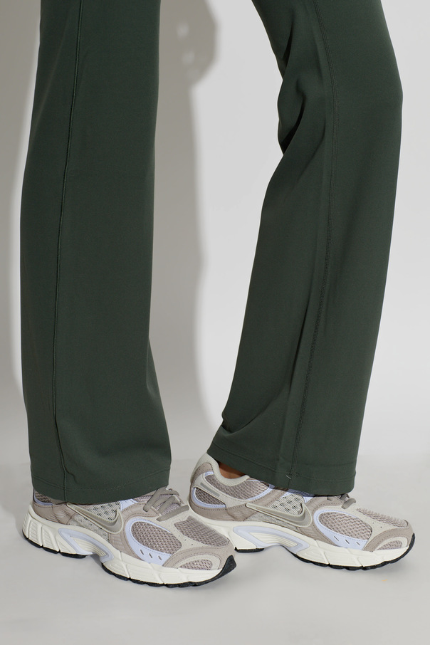 Nike Sneaker „V5 RNR Suede 2“
